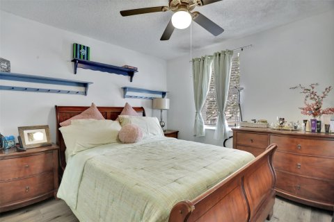 Villa ou maison à vendre à Coconut Creek, Floride: 4 chambres, 197.51 m2 № 1029695 - photo 12