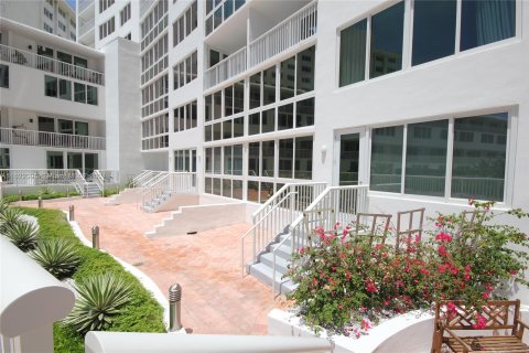 Copropriété à vendre à Miami Beach, Floride: 1 chambre, 79.9 m2 № 1268961 - photo 20