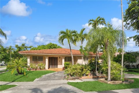 Villa ou maison à vendre à Miami, Floride: 3 chambres, 173.17 m2 № 1358913 - photo 1