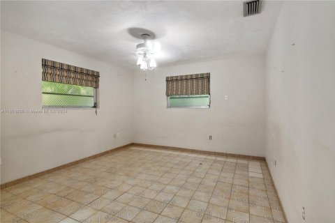 Casa en venta en Miami, Florida, 3 dormitorios, 173.17 m2 № 1358913 - foto 7