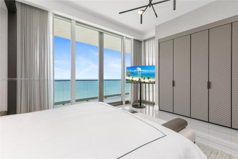 Condo in Sunny Isles Beach, Florida, 4 bedrooms  № 1358914 - photo 14