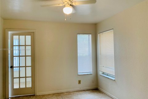 Condominio en venta en Margate, Florida, 2 dormitorios, 84.73 m2 № 1073089 - foto 7