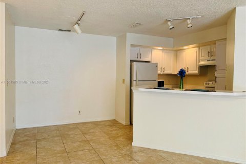 Condominio en venta en Margate, Florida, 2 dormitorios, 84.73 m2 № 1073089 - foto 4
