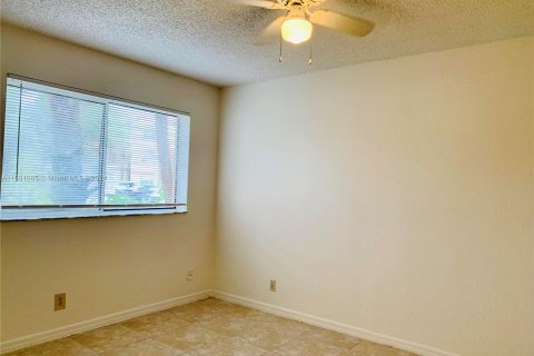 Condominio en venta en Margate, Florida, 2 dormitorios, 84.73 m2 № 1073089 - foto 6