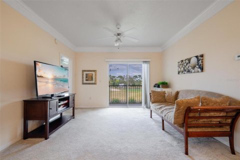 Condo in Fort Myers, Florida, 2 bedrooms  № 1042682 - photo 4
