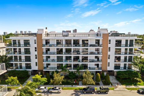 Condo in Fort Lauderdale, Florida, 3 bedrooms  № 1034004 - photo 3