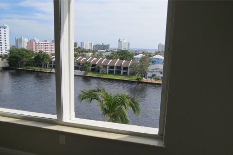 Condo in Pompano Beach, Florida, 2 bedrooms  № 1033951 - photo 30