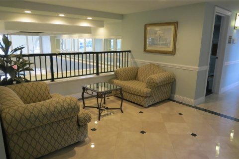 Condo in Pompano Beach, Florida, 2 bedrooms  № 1033951 - photo 4