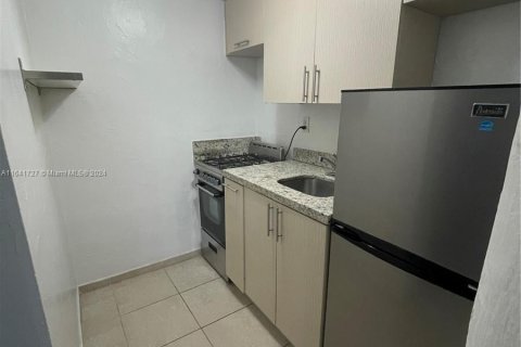 Condominio en venta en Miami Beach, Florida, 2337.7 m2 № 1320965 - foto 8