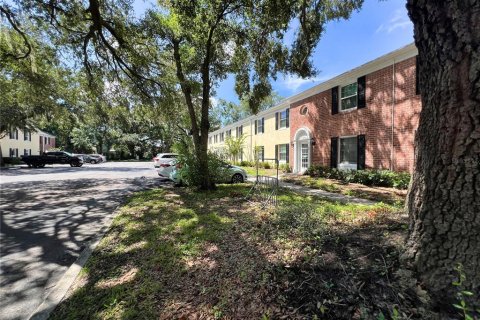 Condo in Tampa, Florida, 2 rooms  № 1342930 - photo 13