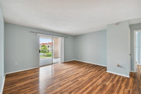 Condo in Tampa, Florida, 3 bedrooms  № 1342859 - photo 19