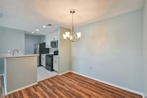 Condo in Tampa, Florida, 3 bedrooms  № 1342859 - photo 9