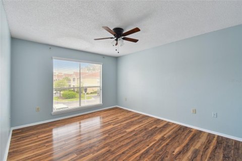 Condo in Tampa, Florida, 3 bedrooms  № 1342859 - photo 24