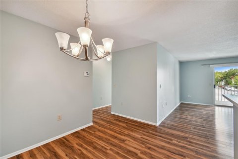 Condo in Tampa, Florida, 3 bedrooms  № 1342859 - photo 11