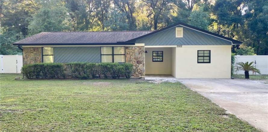 House in Ocala, Florida 3 bedrooms, 77.29 sq.m. № 1342898