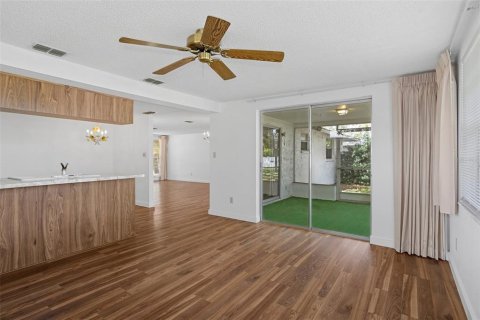 Villa ou maison à vendre à Port Richey, Floride: 2 chambres, 115.94 m2 № 1339394 - photo 18