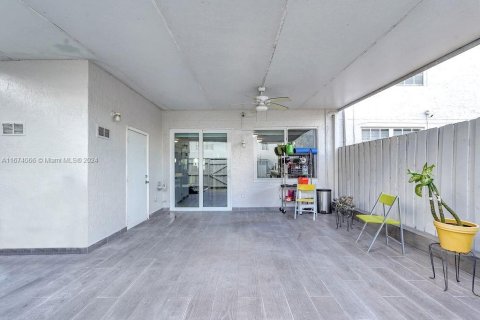 Copropriété à vendre à Hialeah, Floride: 4 chambres, 141.95 m2 № 1397459 - photo 14