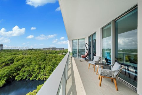 Condo in North Miami Beach, Florida, 3 bedrooms  № 1332790 - photo 13