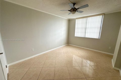 Copropriété à vendre à Sunny Isles Beach, Floride: 2 chambres, 125.42 m2 № 1233730 - photo 10