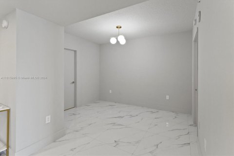 Copropriété à vendre à Sunny Isles Beach, Floride: 2 chambres, 143.16 m2 № 1240641 - photo 21