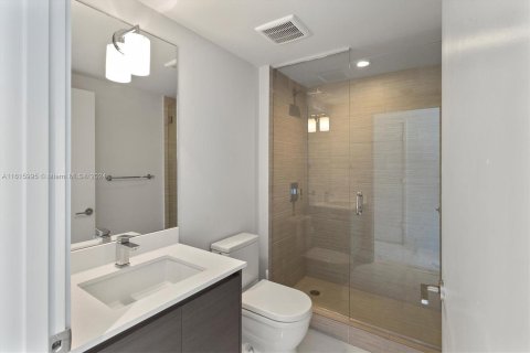 Condo in Sunny Isles Beach, Florida, 2 bedrooms  № 1240641 - photo 20