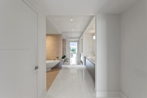 Copropriété à vendre à Sunny Isles Beach, Floride: 2 chambres, 143.16 m2 № 1240641 - photo 11