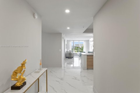 Copropriété à vendre à Sunny Isles Beach, Floride: 2 chambres, 143.16 m2 № 1240641 - photo 2