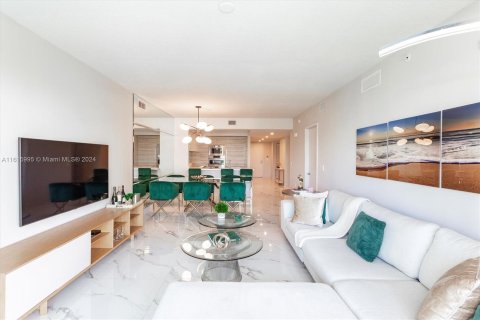 Condominio en venta en Sunny Isles Beach, Florida, 2 dormitorios, 143.16 m2 № 1240641 - foto 27