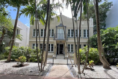 Copropriété à vendre à Miami Beach, Floride: 2 chambres, 87.33 m2 № 1240640 - photo 2