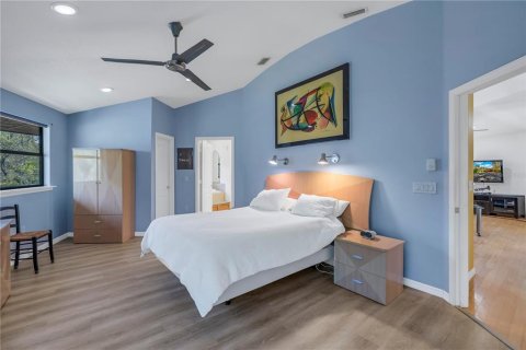 Casa en venta en Lutz, Florida, 4 dormitorios, 294.5 m2 № 1048712 - foto 17