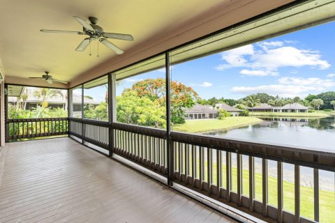 Condo in Wellington, Florida, 2 bedrooms  № 1077007 - photo 5