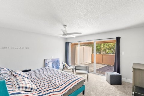 Adosado en venta en Plantation, Florida, 3 dormitorios, 164.44 m2 № 1024214 - foto 18