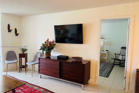 Condominio en venta en Sunrise, Florida, 1 dormitorio, 78.97 m2 № 1240974 - foto 8