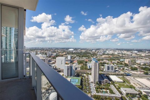 Condominio en venta en Miami, Florida, 1 dormitorio, 94.57 m2 № 1397601 - foto 18