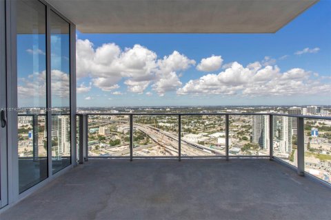 Condominio en venta en Miami, Florida, 1 dormitorio, 94.57 m2 № 1397601 - foto 15