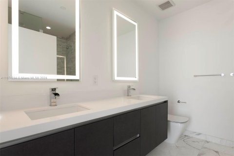 Condominio en venta en Miami, Florida, 1 dormitorio, 94.57 m2 № 1397601 - foto 7