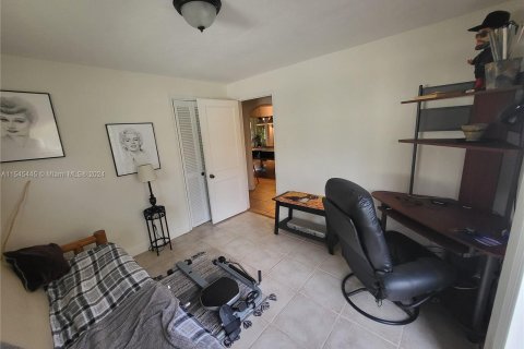 Casa en venta en Dania Beach, Florida, 3 dormitorios, 140.84 m2 № 1049319 - foto 16