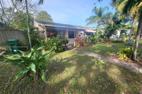 Casa en venta en Dania Beach, Florida, 3 dormitorios, 140.84 m2 № 1049319 - foto 2