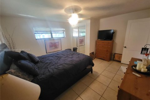 Casa en venta en Dania Beach, Florida, 3 dormitorios, 140.84 m2 № 1049319 - foto 14