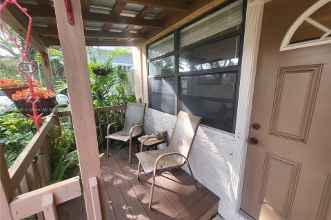 Villa ou maison à vendre à Dania Beach, Floride: 3 chambres, 140.84 m2 № 1049319 - photo 7