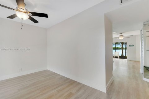 Adosado en venta en Deerfield Beach, Florida, 2 dormitorios, 106.84 m2 № 1095011 - foto 14