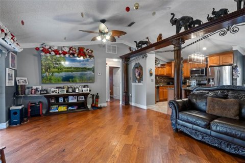 Villa ou maison à vendre à Kissimmee, Floride: 5 chambres, 211.07 m2 № 1251894 - photo 7