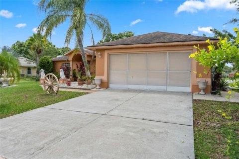 Villa ou maison à vendre à Kissimmee, Floride: 5 chambres, 211.07 m2 № 1251894 - photo 3