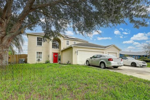 Villa ou maison à vendre à Port St. Lucie, Floride: 4 chambres, 207.08 m2 № 1385947 - photo 2