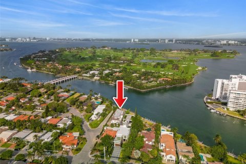 Casa en venta en Surfside, Florida, 6 dormitorios, 696.77 m2 № 1394265 - foto 8