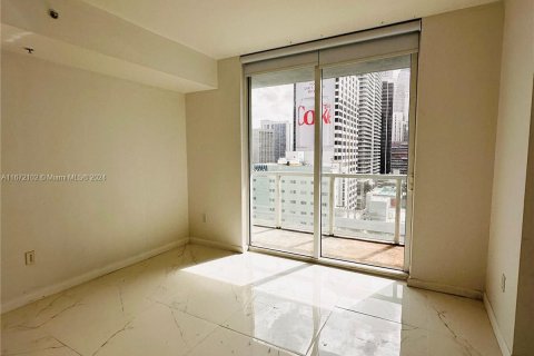 Condo in Miami, Florida, 1 bedroom  № 1394307 - photo 21