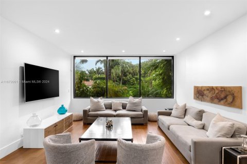 Casa en venta en Miami Beach, Florida, 3 dormitorios, 223.24 m2 № 1394264 - foto 6