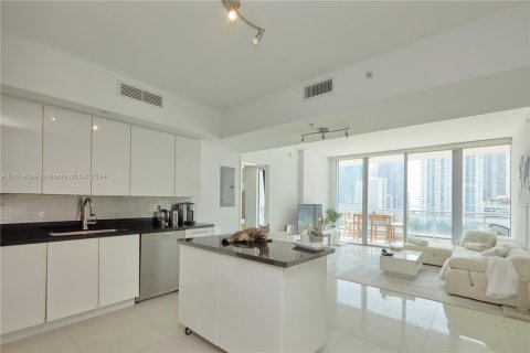 Condominio en venta en Miami, Florida, 2 dormitorios, 103.86 m2 № 1409436 - foto 4