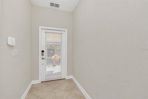 Condo in Davenport, Florida, 2 bedrooms  № 1377868 - photo 5