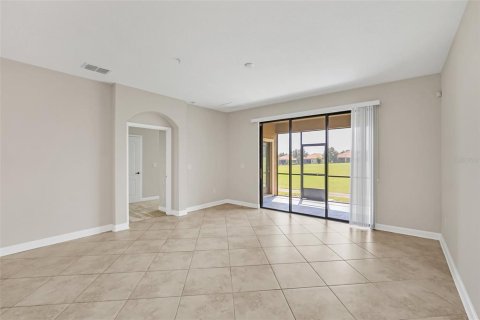 Condo in Davenport, Florida, 2 bedrooms  № 1377868 - photo 14